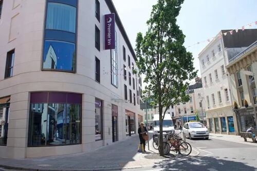 Premier Inn St Helier (Charing Cross)