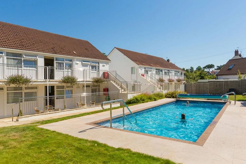 Ilex Lodge