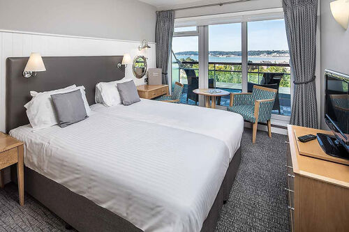 Seafacing & balcony room