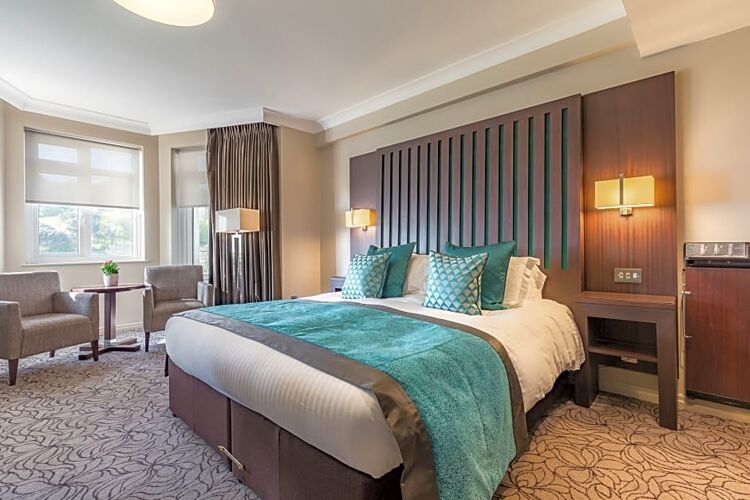 Standard bedroom