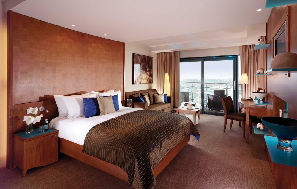 Platinum room