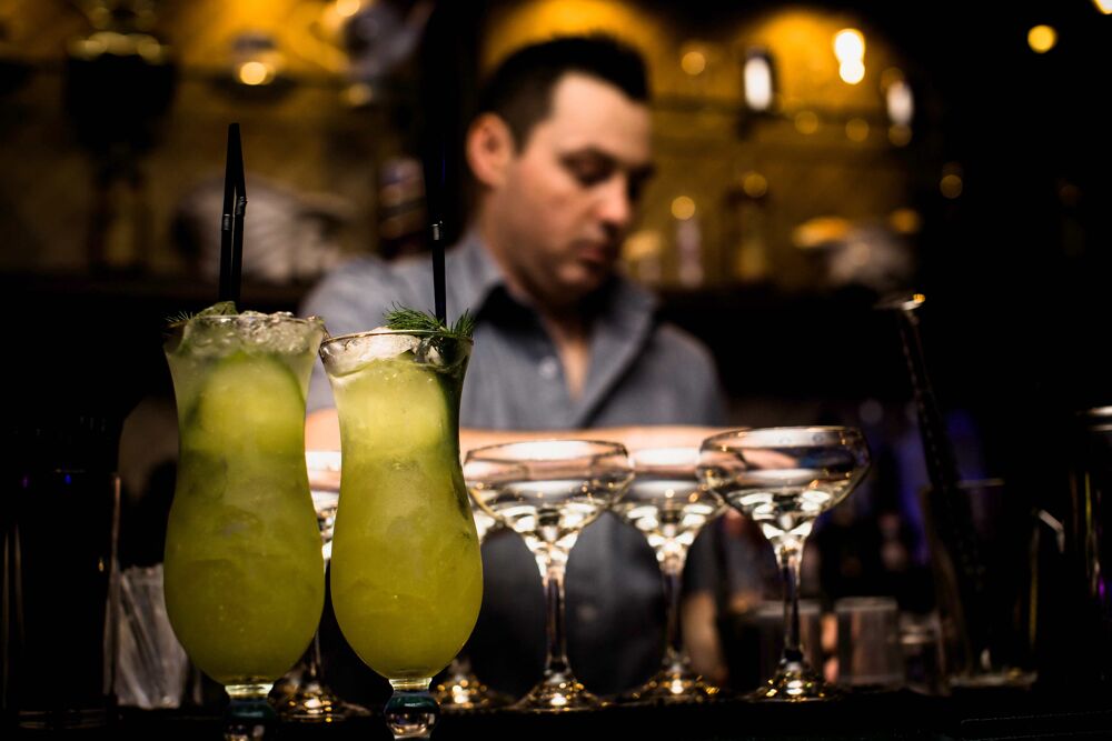 bar