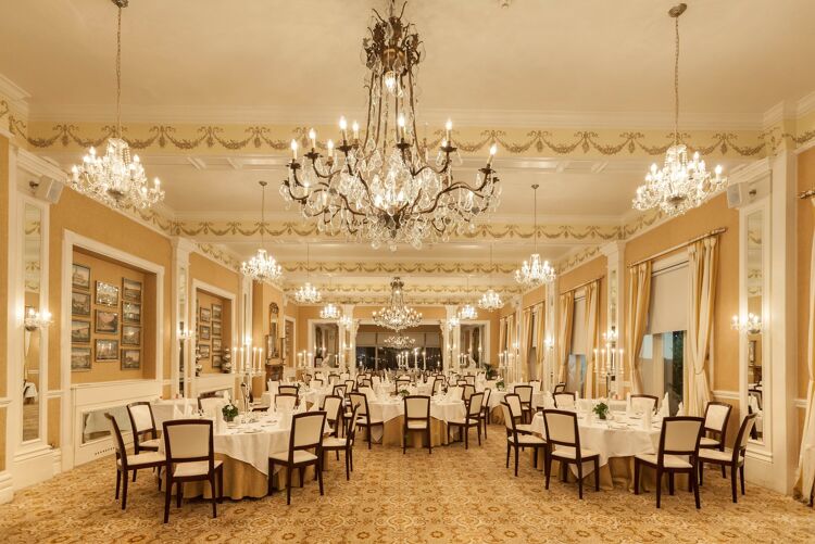 Regency room dining