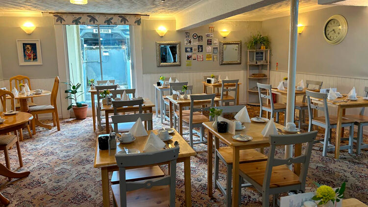 Breakfast room
