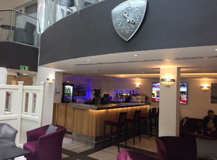 Bar Lounge